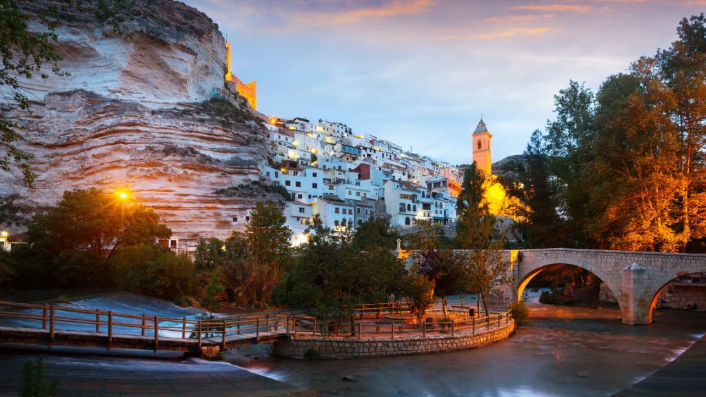 Alcalá del Júcar. Vista panorámica al atardecer